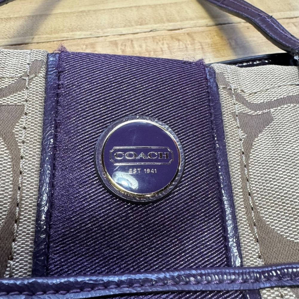 Coach Signature Jacquard Tote Bag Purple Patent Trim Khaki F25771 Handbag - Picture 7 of 8